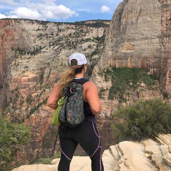 Meet your Posher, Annette - Picture 1 of 1